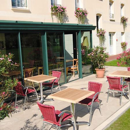 Brit Hotel Châteaudun Zewnętrze zdjęcie